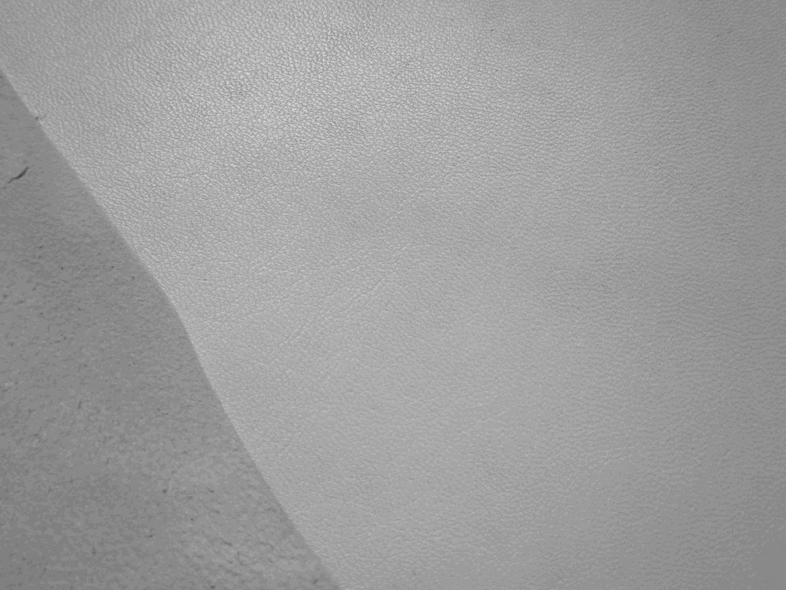 White Smooth Soft leather - Image 2
