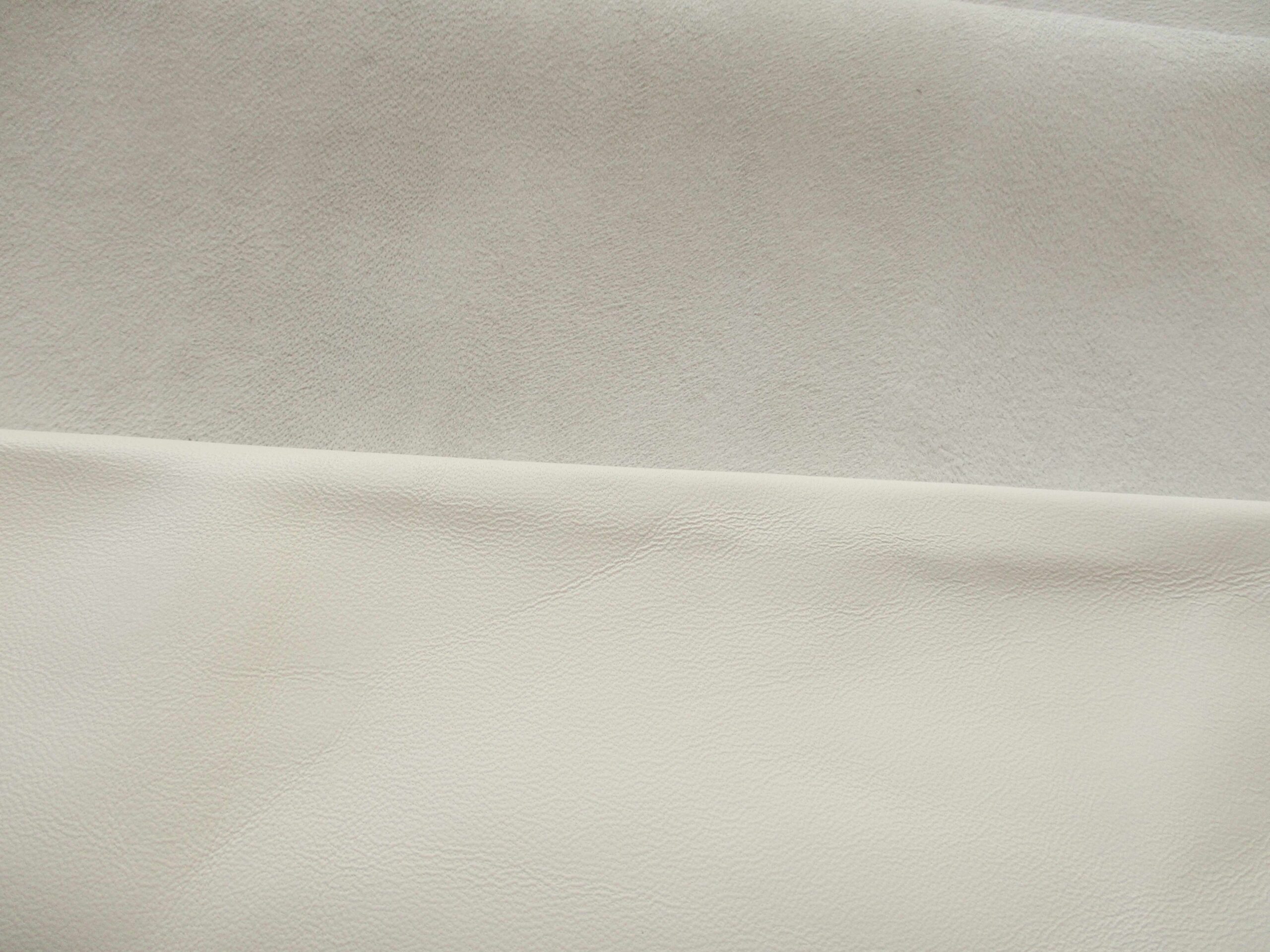 Off White Smooth Soft leather - Image 2